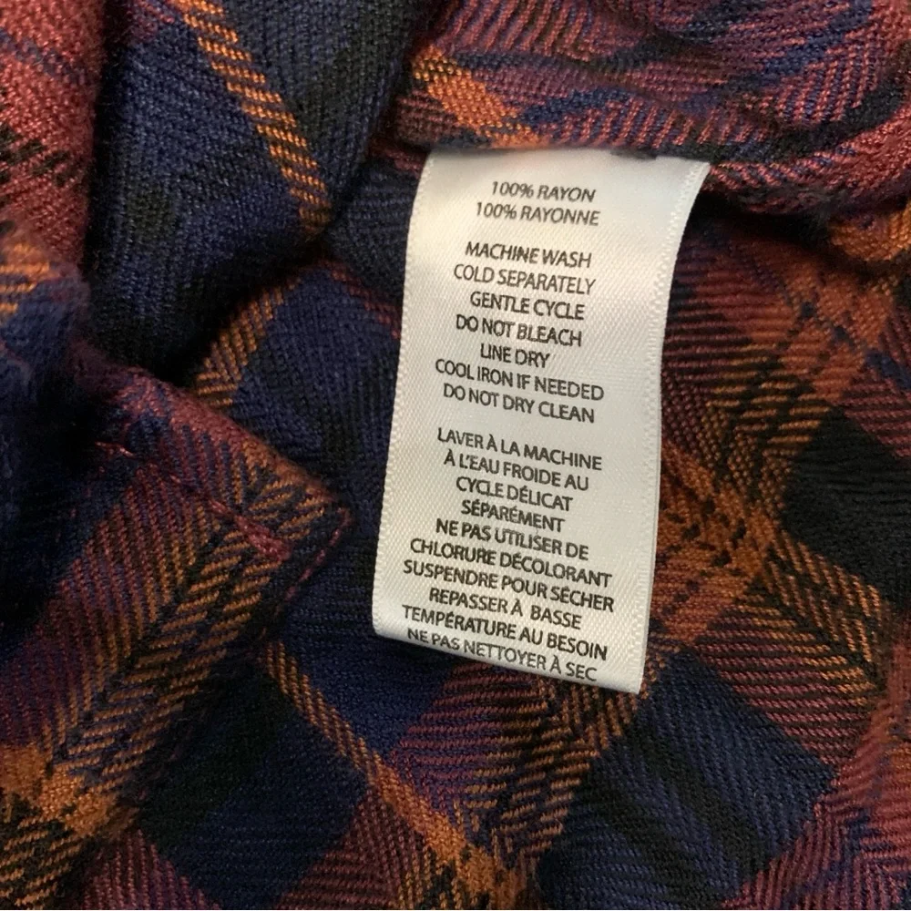 Beach Lunch Lounge multicolored plaid flannel long sleeve button down shirt EUC - Picture 10 of 13
